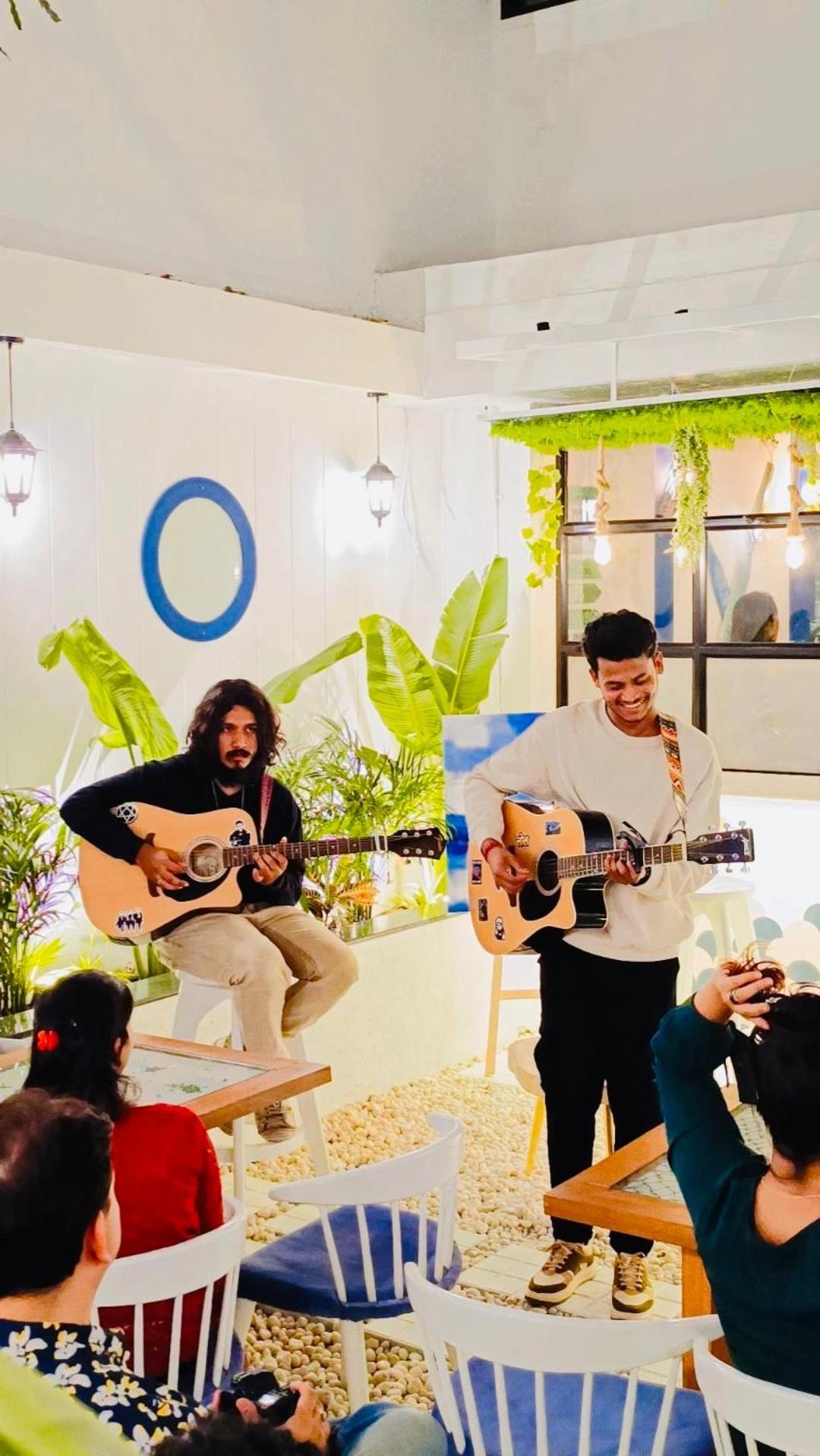 The Voyage - Cafe Hostel Cowork Pune Exteriör bild